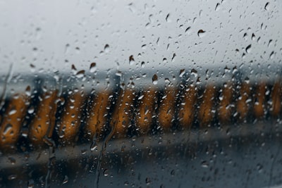 豪雨來襲必學：停班停課即時查詢、災害應變及家庭防災懶人包