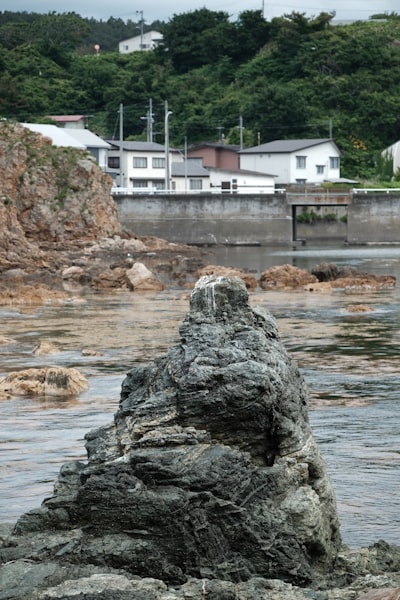 日本鹿兒島外海頻繁地震:現象、意義與反思
